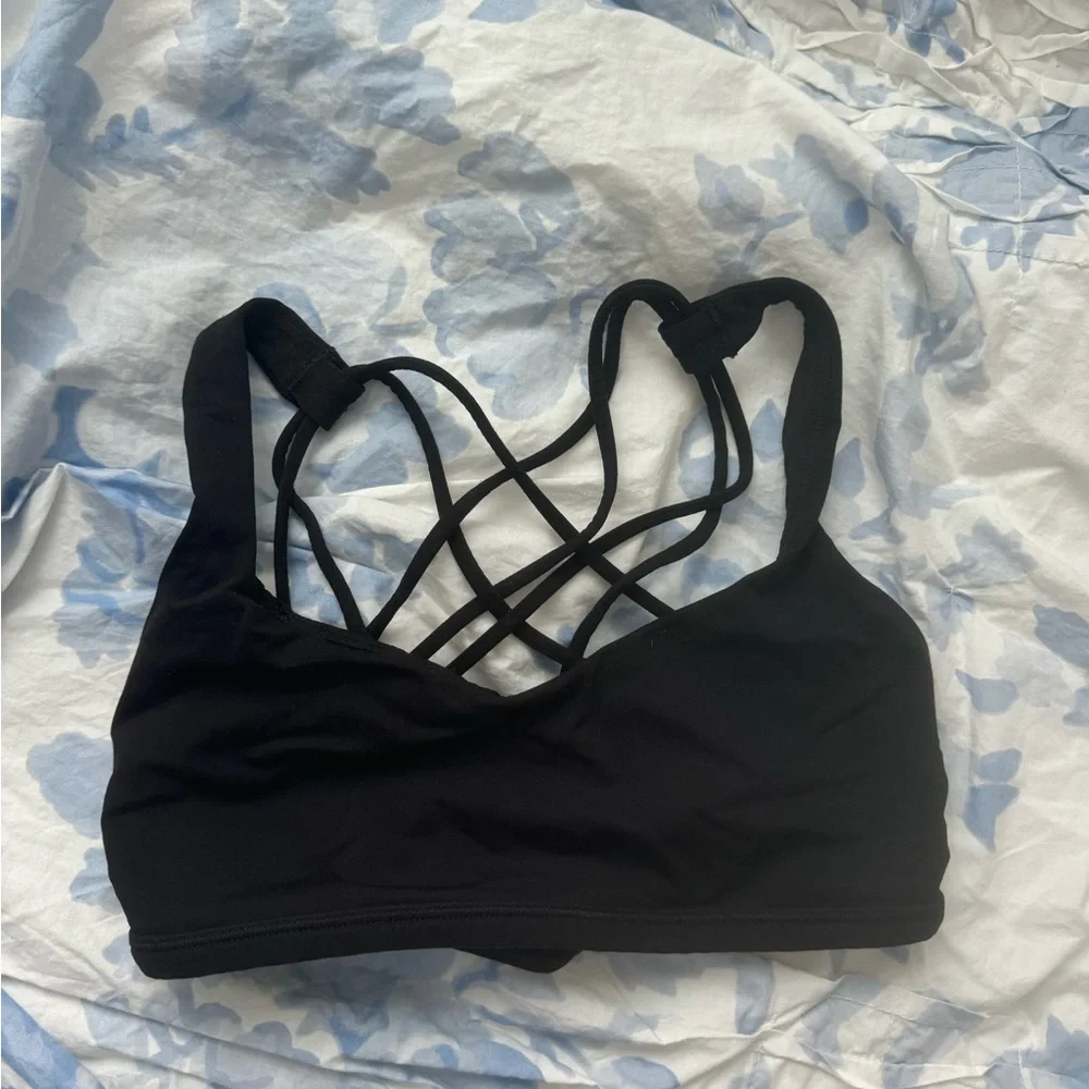 lulu lemon black free to be bra - Picture 4 of 4